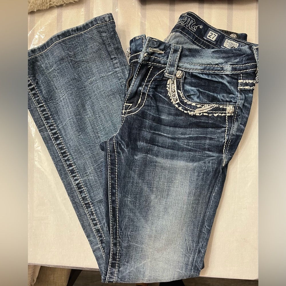 Buckle Jeans